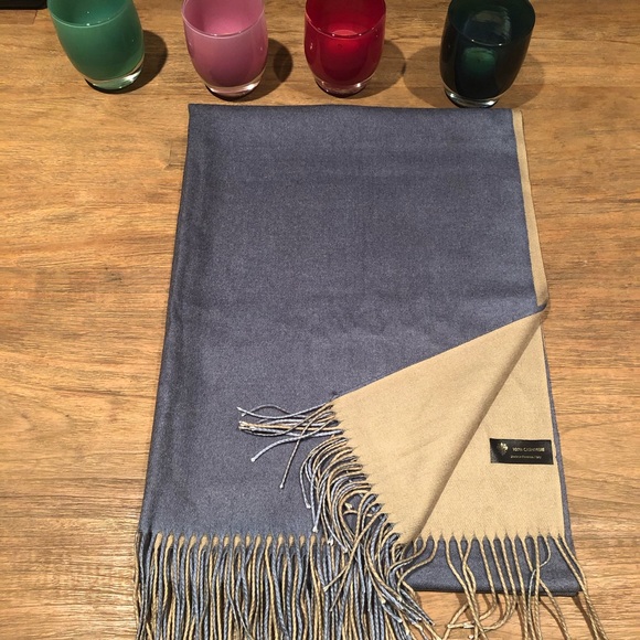 Cashmere Scarf NWOT - Picture 3 of 5